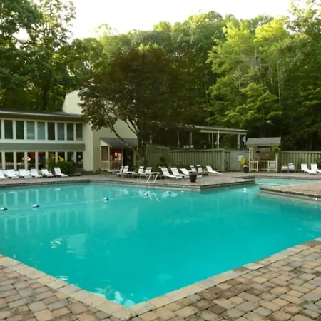 The Overlook '21 Cabin: Scenic Views with Hot Tub and Game Room Gatlinburg Exterior photo