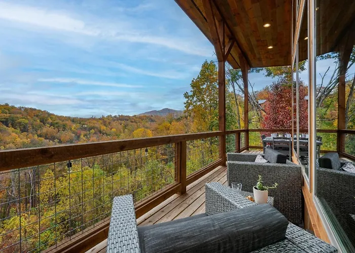 The Overlook - \'21 Cabin - Gorgeous Unobstructed Views - Fire Pit Table - Gamerm - Hottub - Xbox - Lots Of Bears