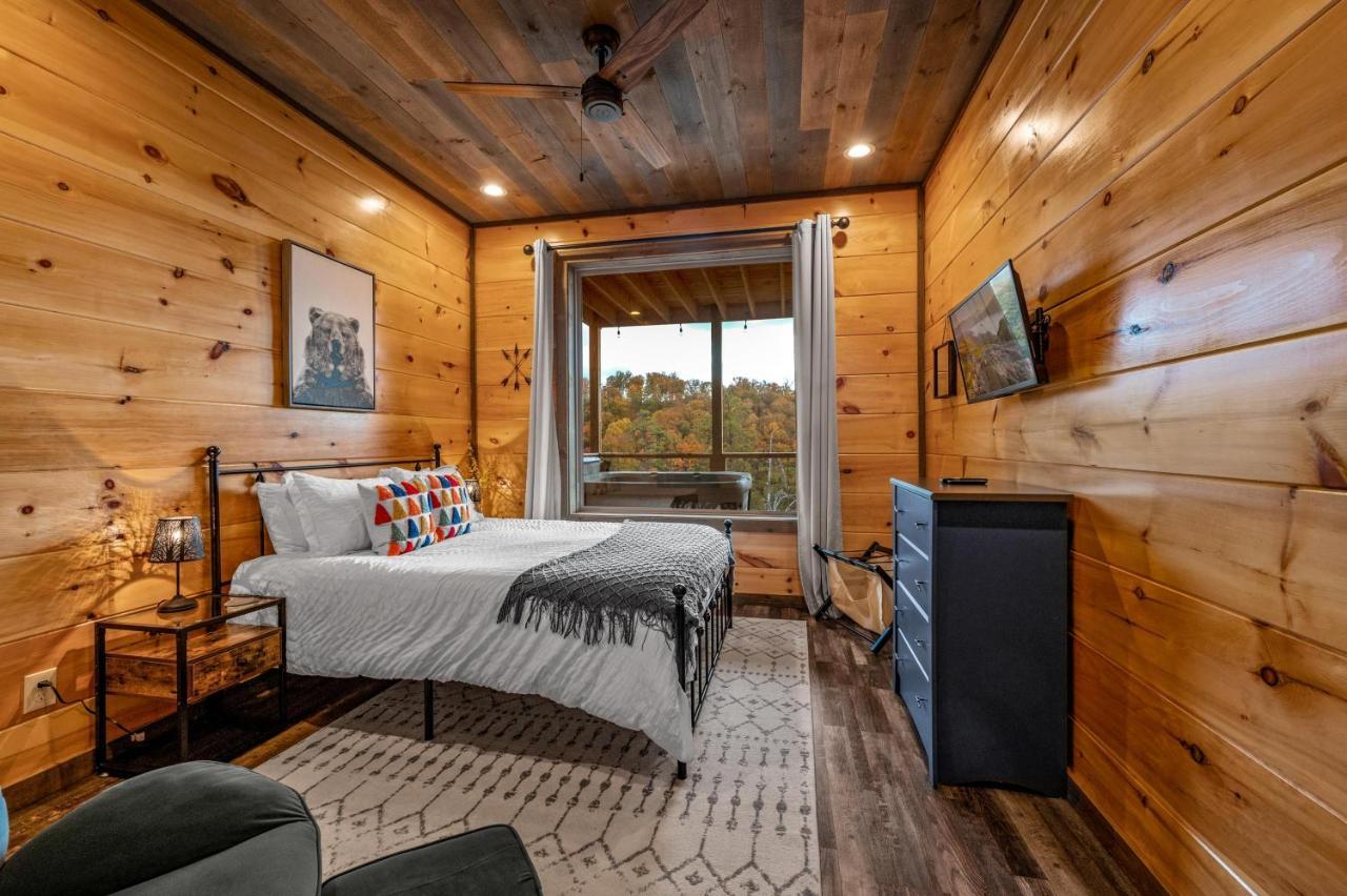 Chalet The Overlook '21 Cabin: Scenic Views With Hot Tub And Game *